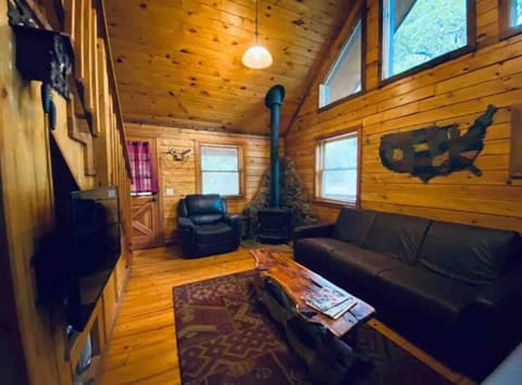 The Loft at Bear Mountain log cabins Cabin in Carroll County