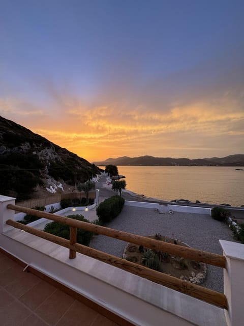 Natural landscape, Mountain view, Sea view, Sunset