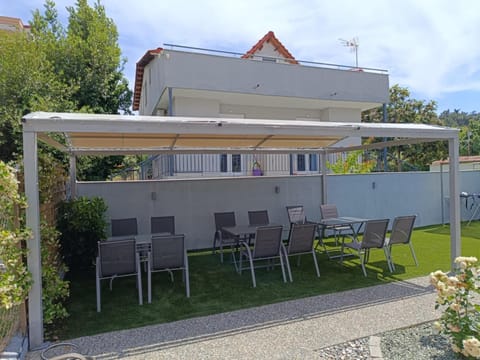 Z Elegant Studios Apartment in Decentralized Administration of Macedonia and Thrace