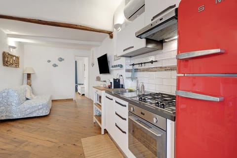 Bedliving Nel Blu Apartment in Genoa