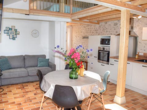 Gîte tout inclus à Joué-lès-Tours avec grand jardin, proche châteaux et nature - FR-1-381-545 Apartment in Joué-lès-Tours