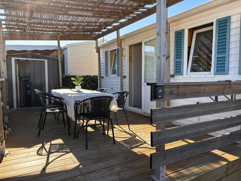 Camping Europcamping Campground/ 
RV Resort in Roquebrune-sur-Argens