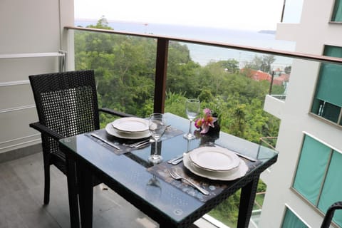 Patio, Seating area