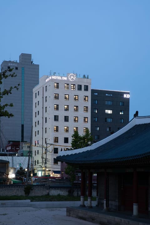 Property building, City view, Location