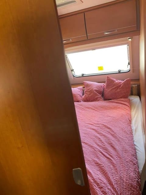 ***** Camping Aufenfeld - Sonnenglückhütte Apartment in Tyrol