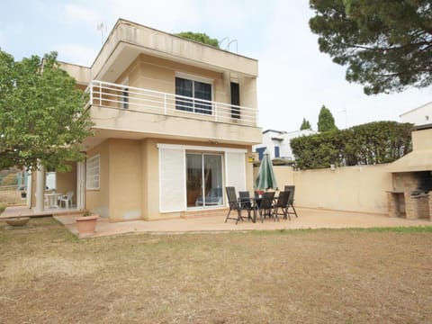 Property building, Garden, Garden view