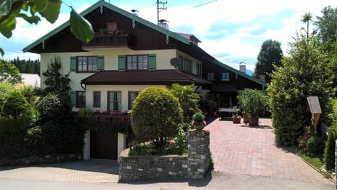 Gästehaus Mayer Apartment in Prien am Chiemsee