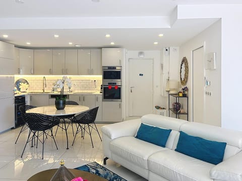 Apartment La Palmeraie with terrace Golfe Juan Apartment in Antibes