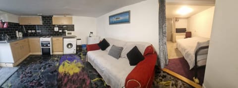 Joyful Place Apartment in Huddersfield