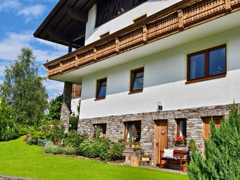 Bergbauernhof-Grinzens Apartment in Tyrol