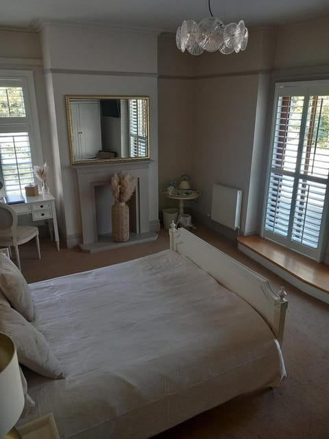 Mere Brook House Bed and Breakfast in Liverpool