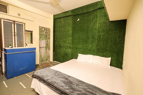 Bed, Bedroom, air conditioner