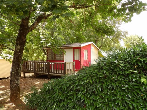 Property building, Garden view