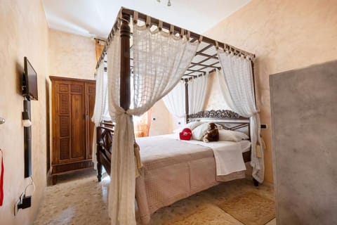 Bed, Bedroom, wardrobe