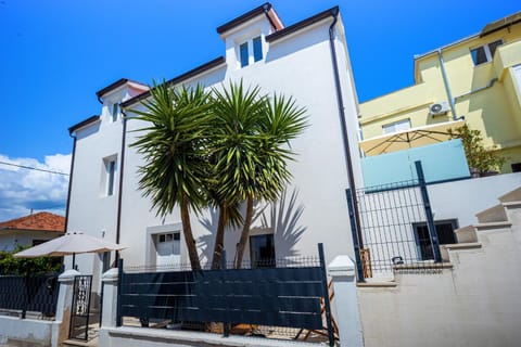 Property building, Day