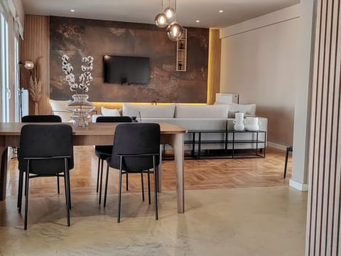 Communal lounge/ TV room, TV and multimedia
