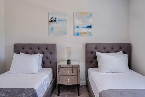 Balmoral Resort-117KB townhouse House in Haines City