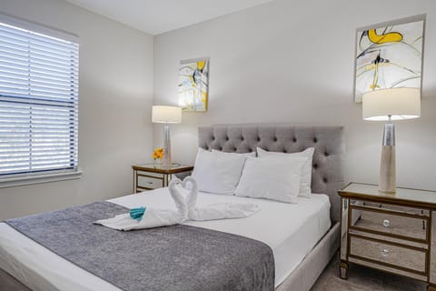 Balmoral Resort-117KB townhouse House in Haines City