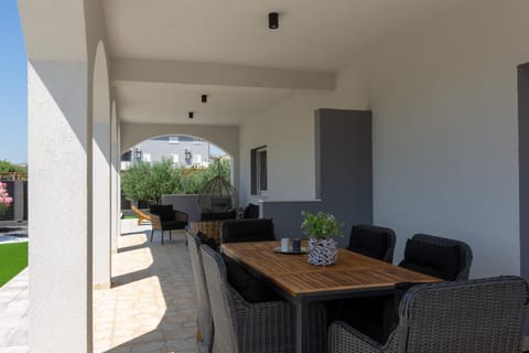 Balcony/Terrace, Seating area, Dining area