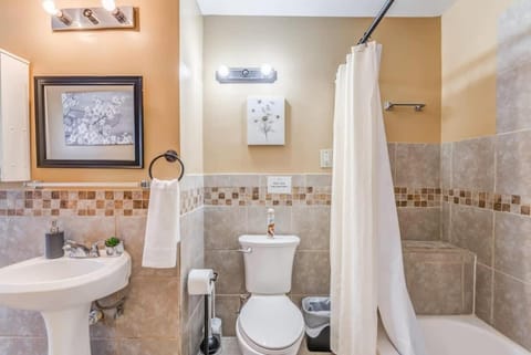 Mins to Graceland & Airport- Whitehaven Hideaway House in Memphis