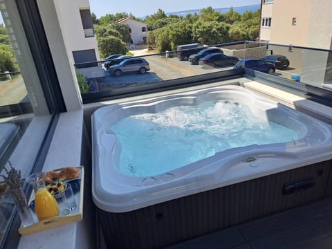 Villa Excellente Villa in Novalja