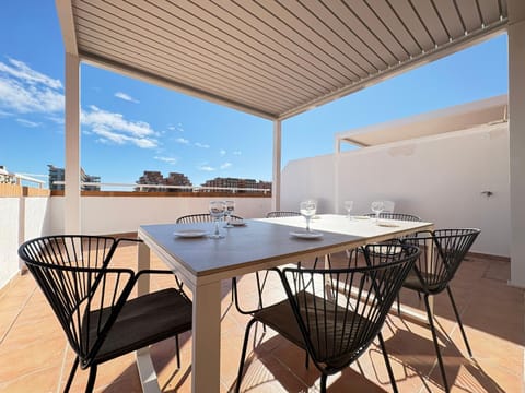 Balcony/Terrace, Dining area