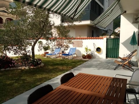 Patio, Garden, Balcony/Terrace, Seating area, Garden view, sunbed
