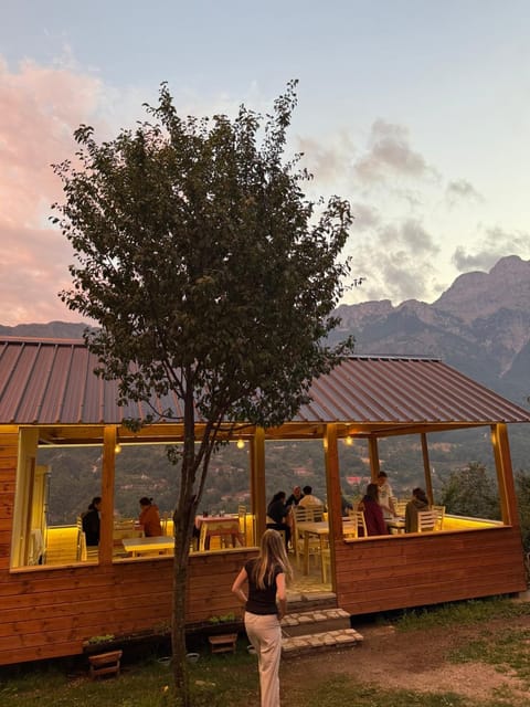 Mountain Vista Guesthouse Shkafi Bed and Breakfast in Montenegro