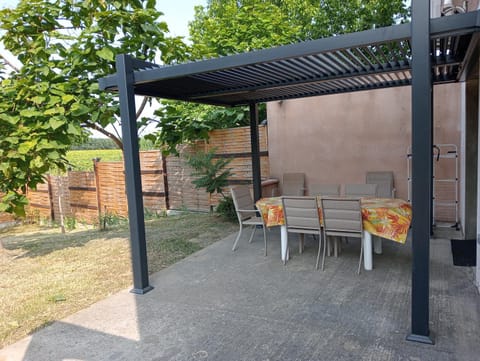 Garden, Balcony/Terrace, Dining area