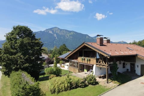 Property building, Spring, Day, Natural landscape, Summer, Mountain view