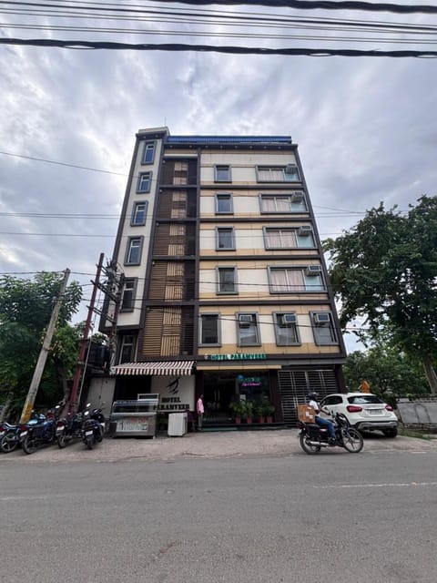 Property building, City view