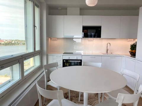 Goldfinger saunallinen kaksio merinäköalalla 11 krs Apartment in Helsinki