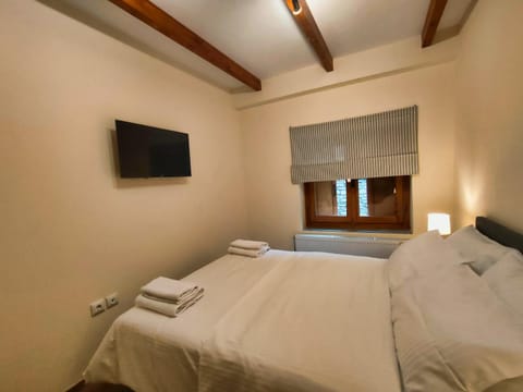 TV and multimedia, Photo of the whole room