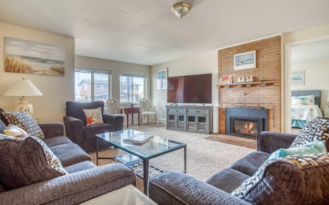 Carpe Beachim House in Devils Lake