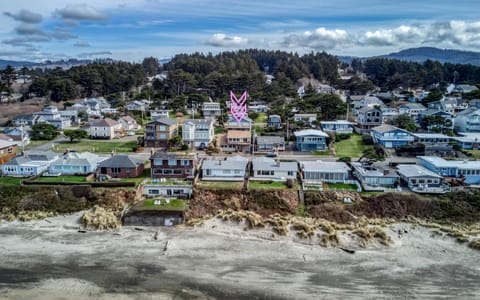 Carpe Beachim House in Devils Lake