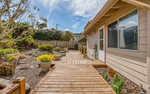 Carpe Beachim House in Devils Lake