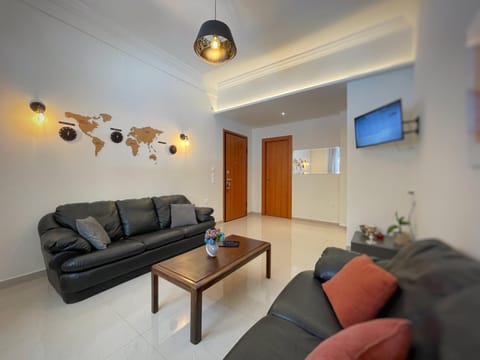 Communal lounge/ TV room, Living room