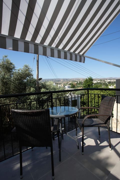 View (from property/room), Balcony/Terrace