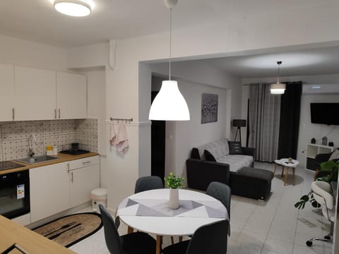 Kitchen or kitchenette, Living room, Dining area