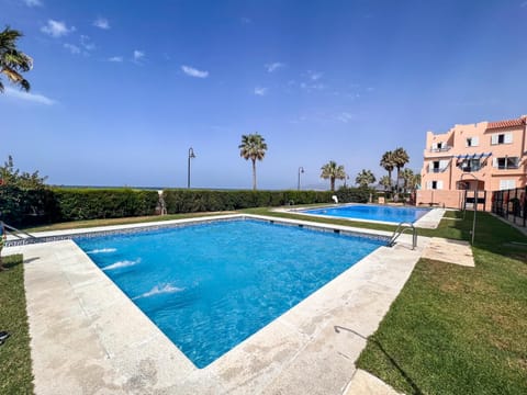 Property building, Off site, Day, Swimming pool, Swimming pool