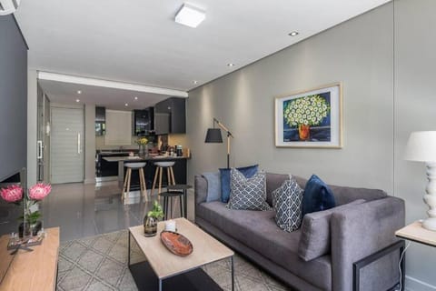 Modern Family Flat Andringa Walk Apartment in Stellenbosch