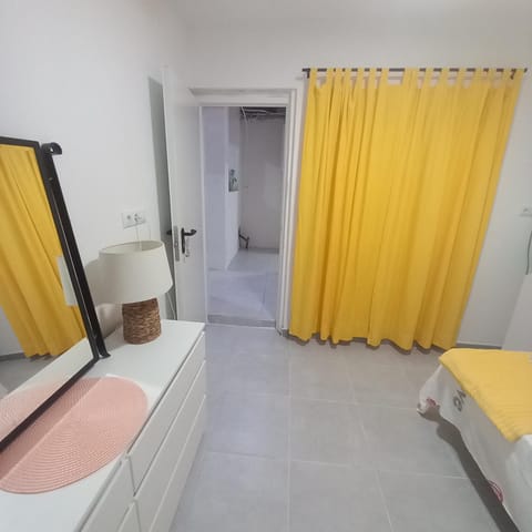 Hiromi Room calle Julio antonio Vacation rental in Alicante