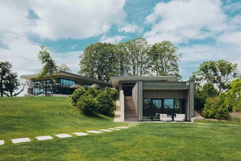 Property building, Natural landscape, Garden
