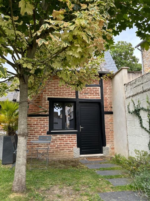 Garden, Garden, Balcony/Terrace