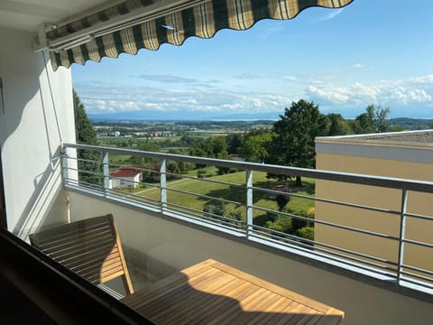 View (from property/room), Lake view, Mountain view