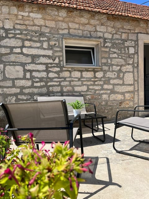 Holiday house Misetic House in Selca, Brač