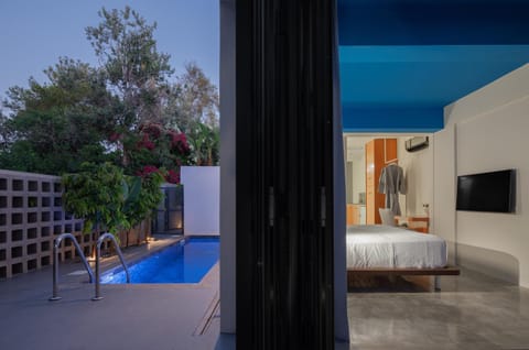 Patio, Bed, Swimming pool
