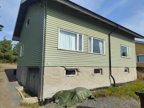 Omakotitalo rauhallisella alueella Apartment in Finland