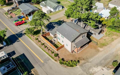 Dorys Coastal Paradise House in Pacific City