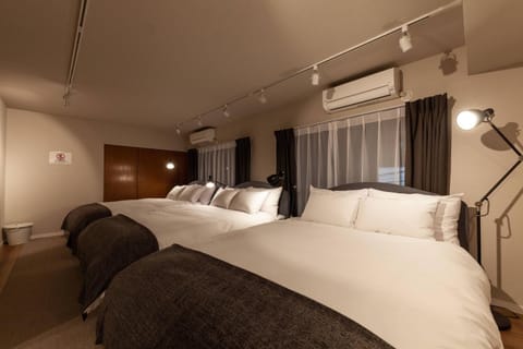 Bed, Bedroom, air conditioner